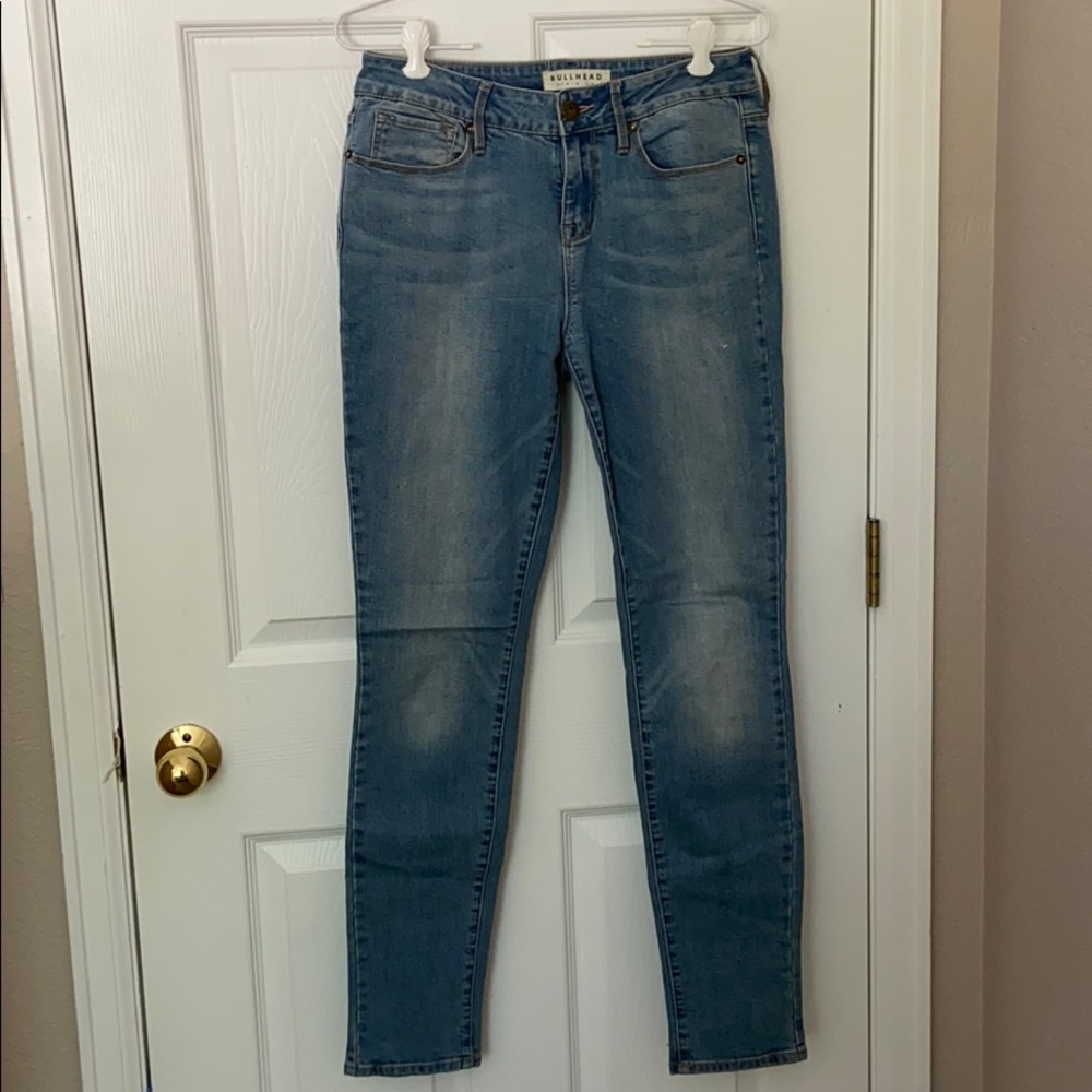 Bullhead Light Wash Skinniest Jeans